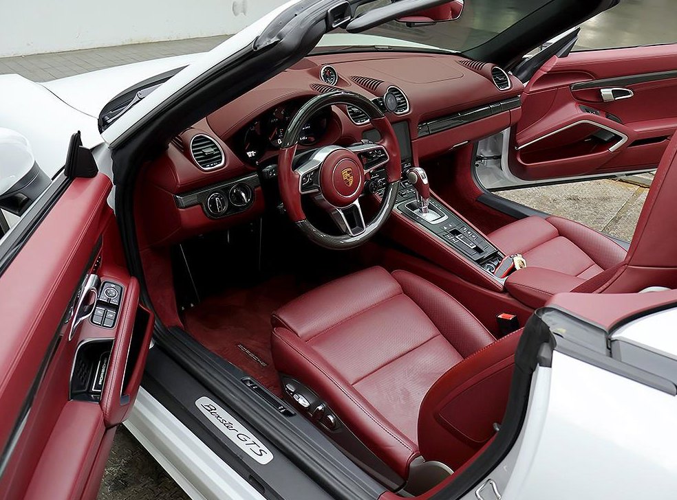 포르쉐 718 4.0 GTS 사진 11