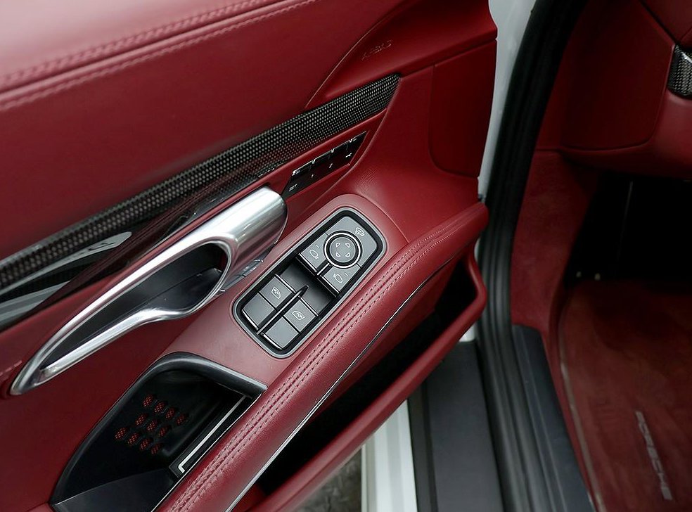 포르쉐 718 4.0 GTS 사진 14