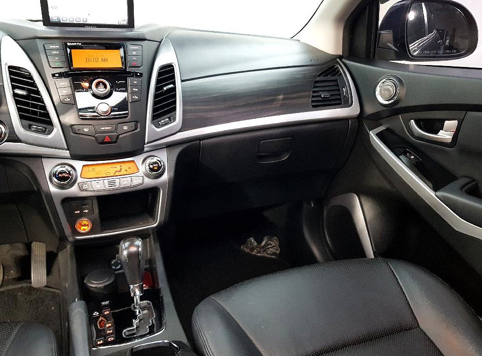 KG모빌리티(쌍용)  코란도 2WD 2.0 RX 사진 10