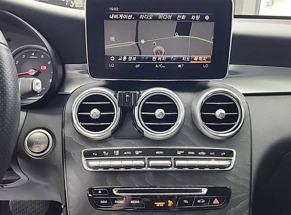 벤츠 GLC 클래스 GLC 300 4MATIC 사진 10