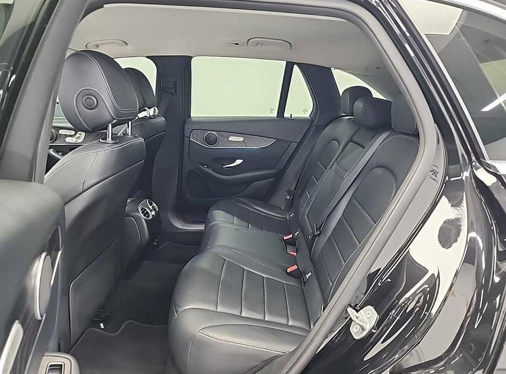 벤츠 GLC 클래스 GLC 300 4MATIC 사진 12
