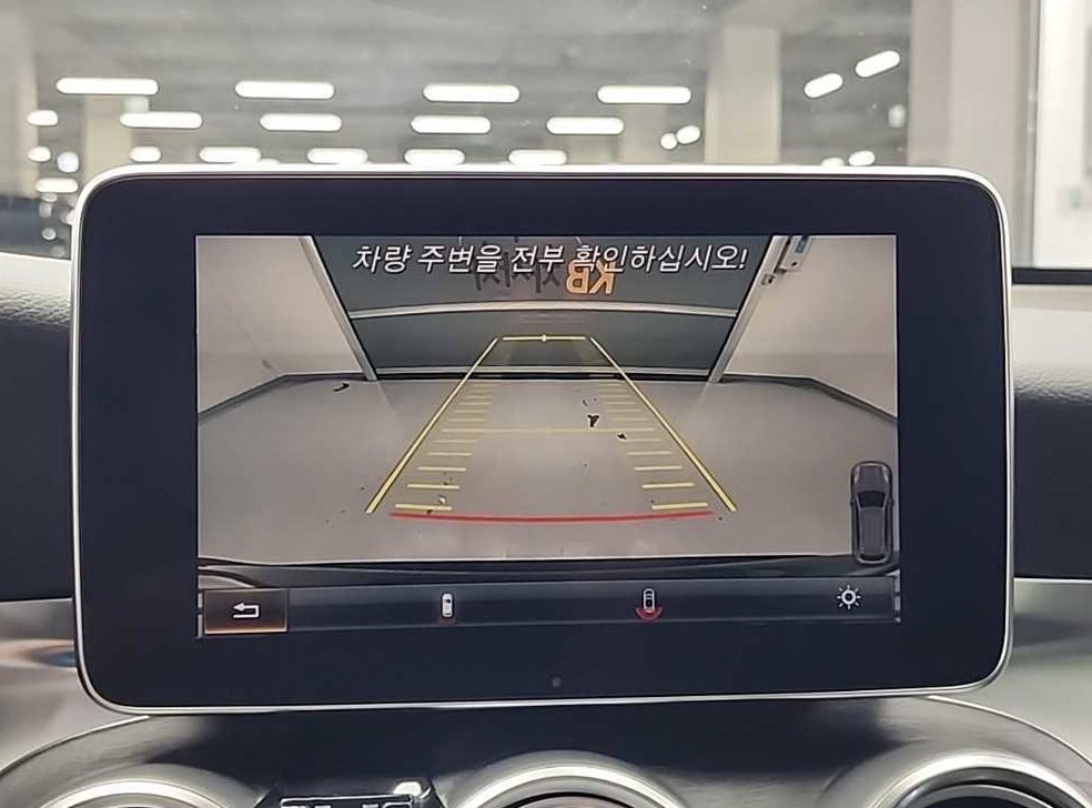 벤츠 GLC 클래스 GLC 300 4MATIC 사진 16