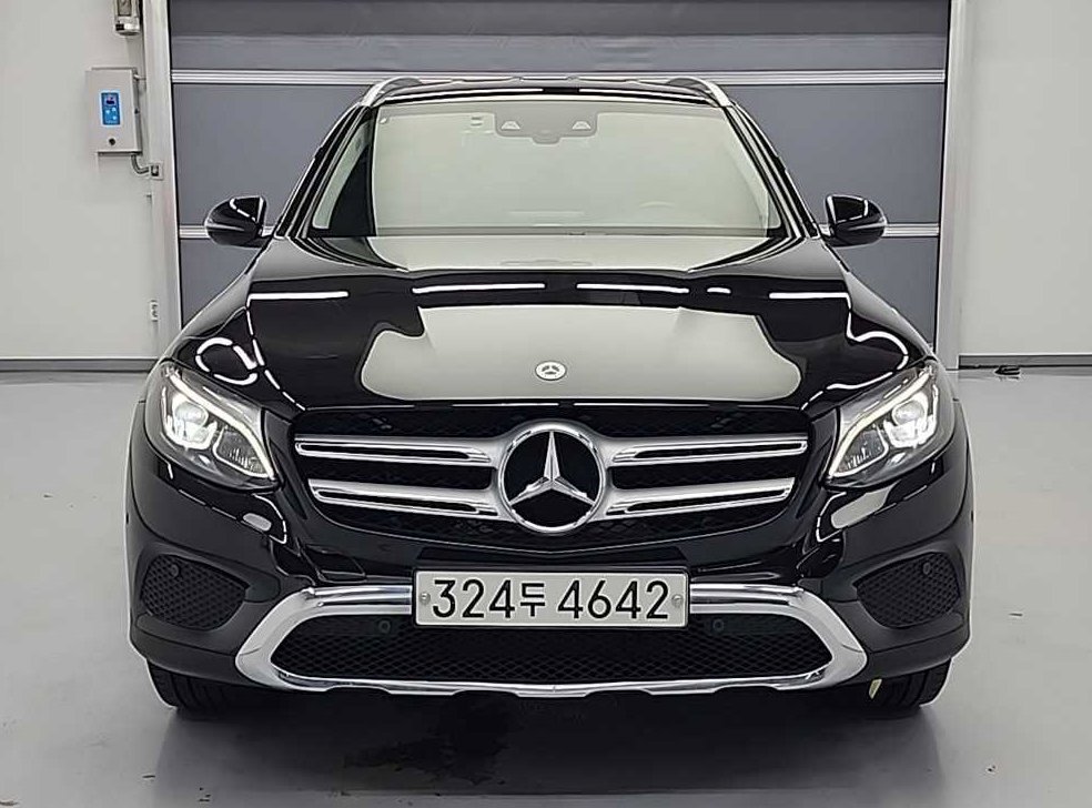벤츠 GLC 클래스 GLC 300 4MATIC 사진 2