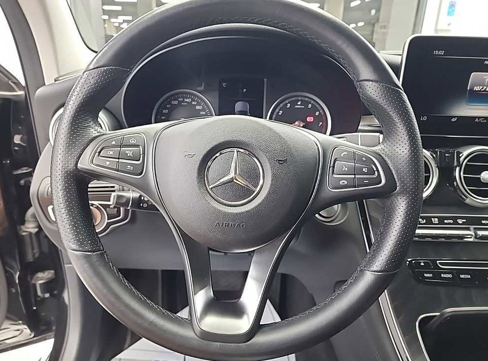 벤츠 GLC 클래스 GLC 300 4MATIC 사진 9