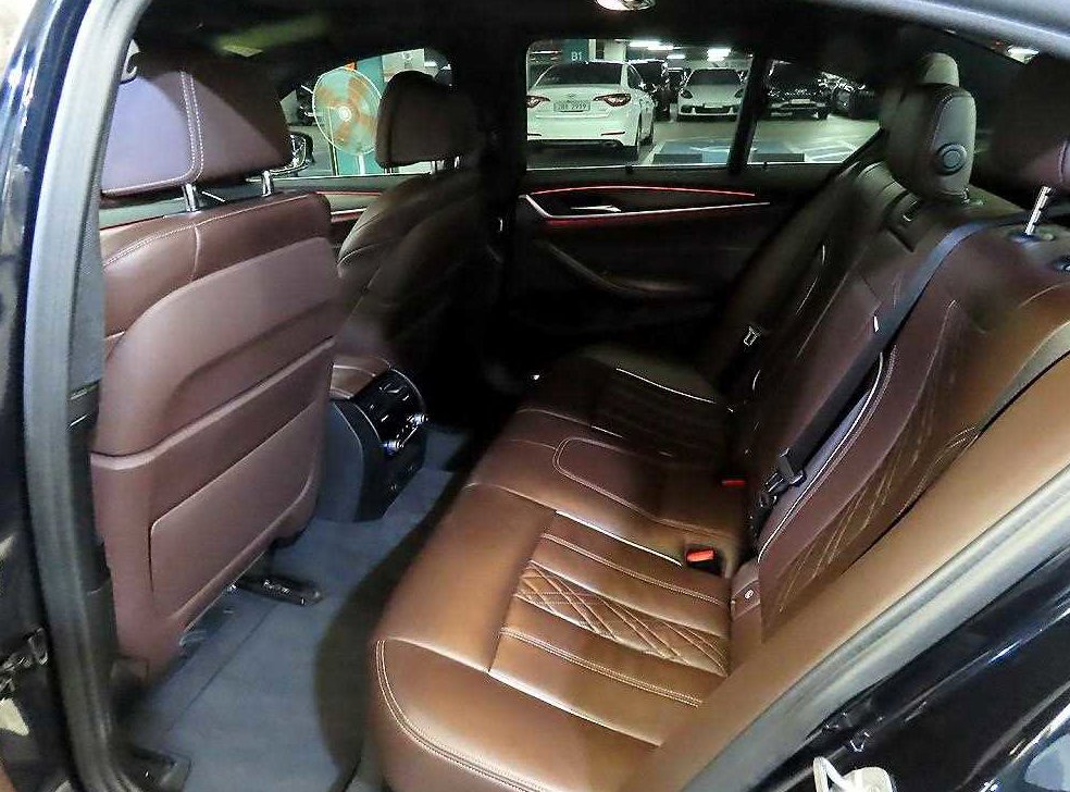 BMW 5시리즈 520d xDrive M 스포츠 플러스 사진 7