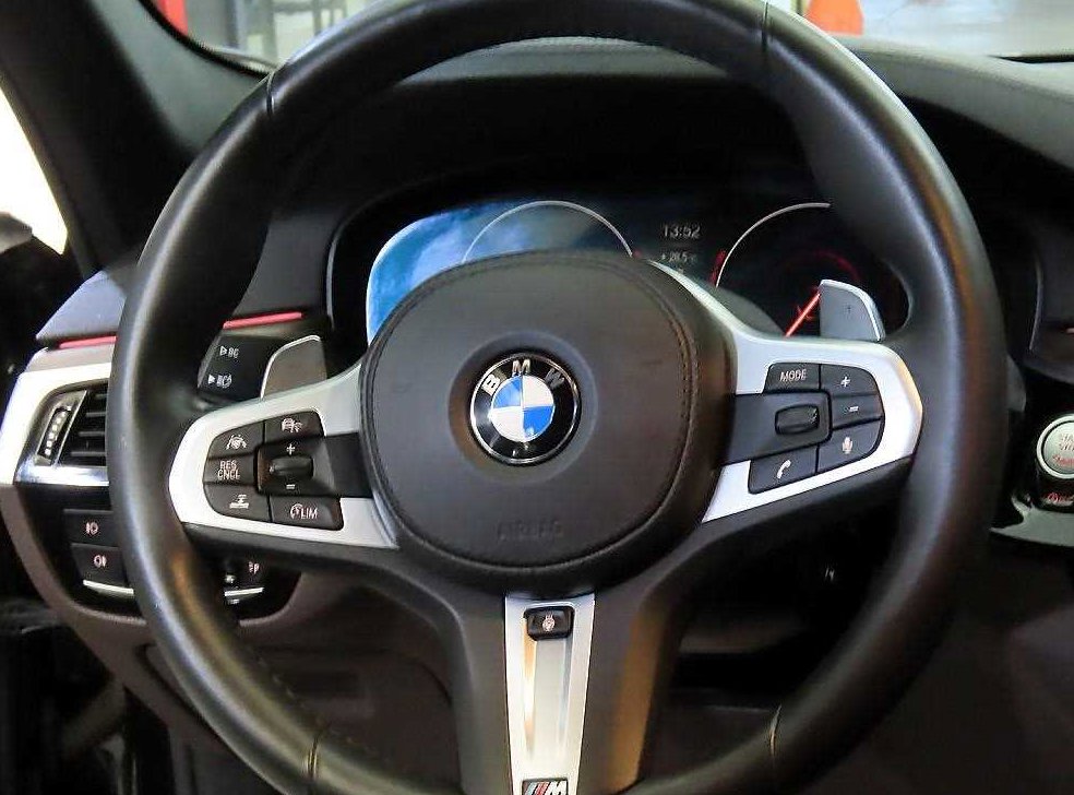 BMW 5시리즈 520d xDrive M 스포츠 플러스 사진 8
