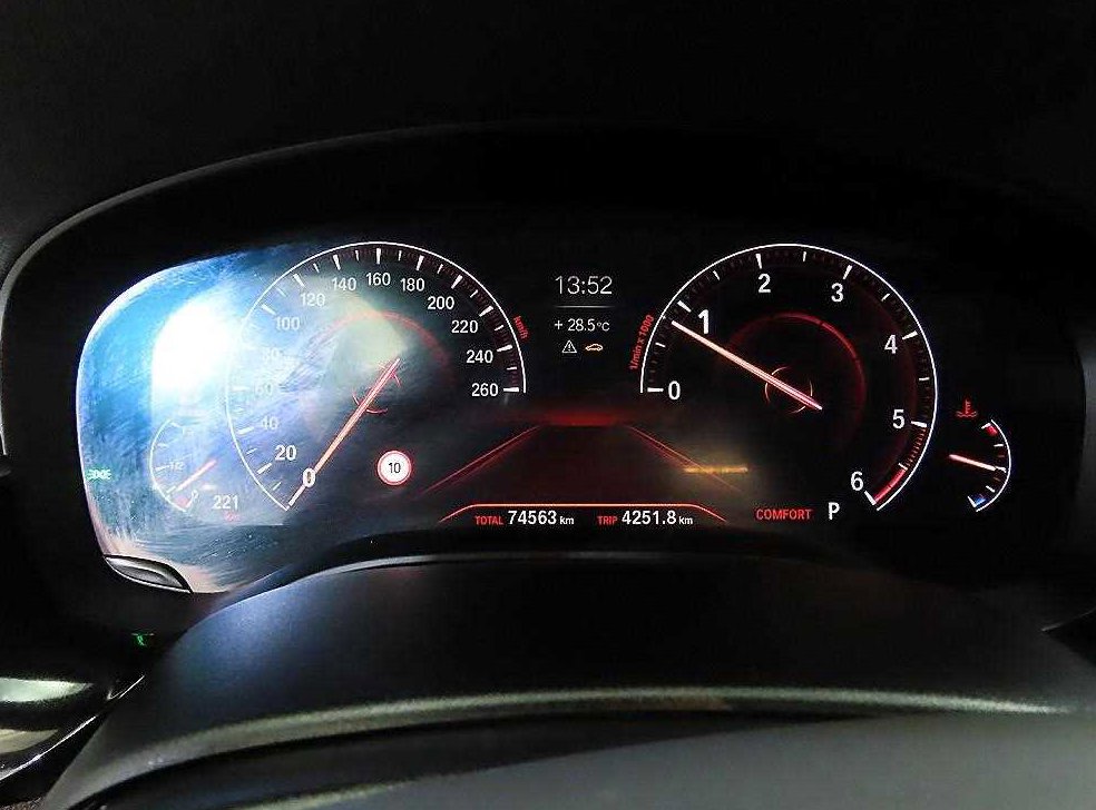 BMW 5시리즈 520d xDrive M 스포츠 플러스 사진 9