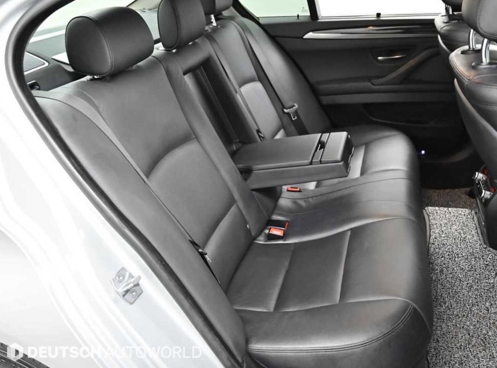 BMW 5시리즈 528i 사진 12