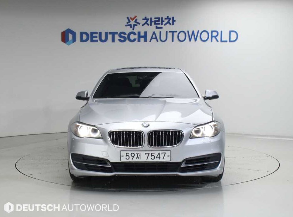 BMW 5시리즈 528i 사진 3