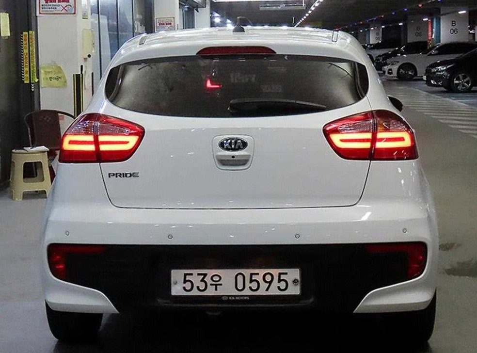 기아 프라이드 5DR 1.4 MPI 트렌디 사진 5
