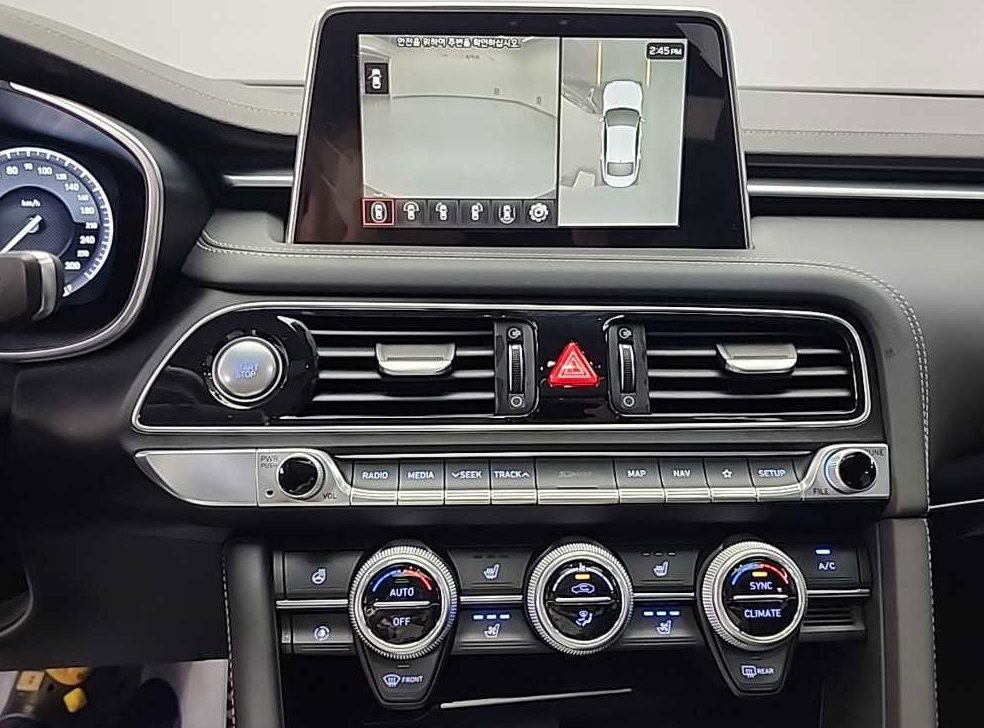 제네시스 G70 2.0T AWD 사진 10
