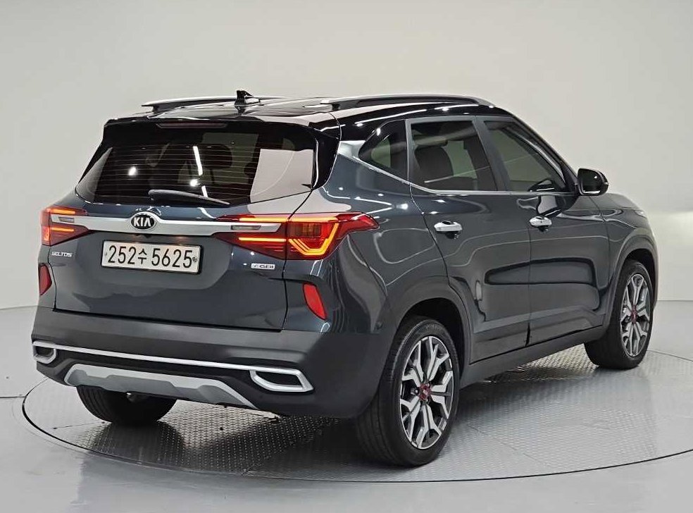 기아 셀토스 가솔린 1.6 터보 2WD 사진 4