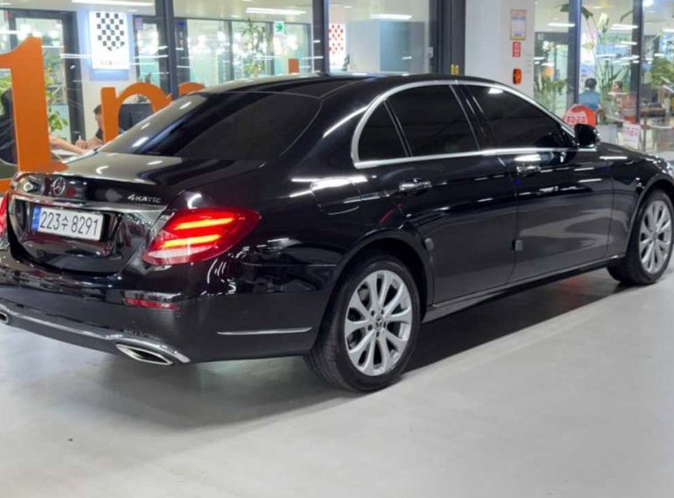 벤츠 E 클래스 E300 아방가르드 사진 4