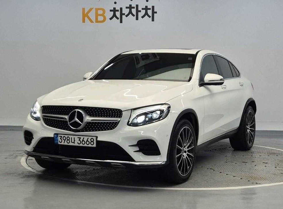 벤츠 GLC 클래스 GLC 300 4MATIC AMG LINE 쿠페