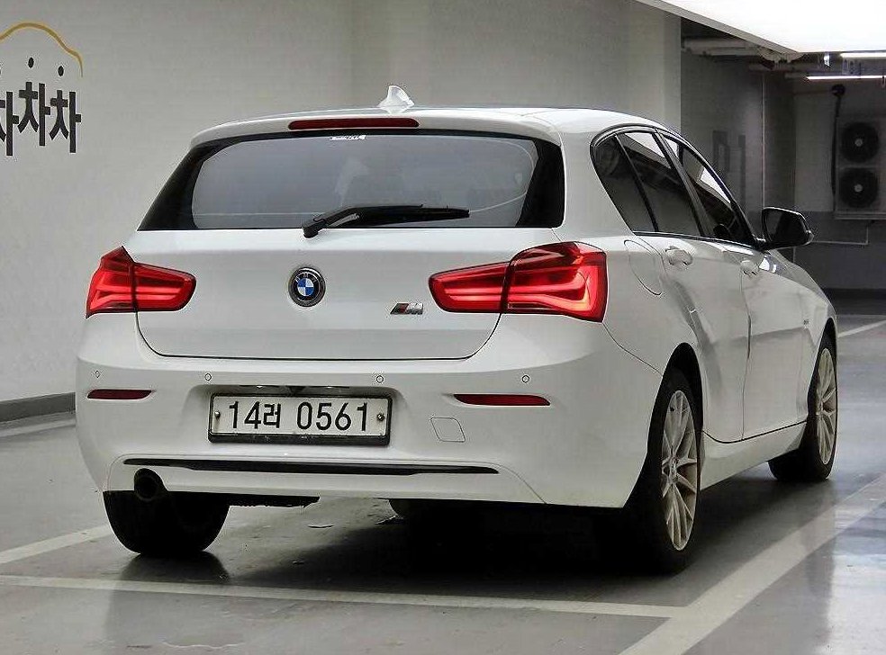 BMW 1시리즈 118d 스포츠 사진 4