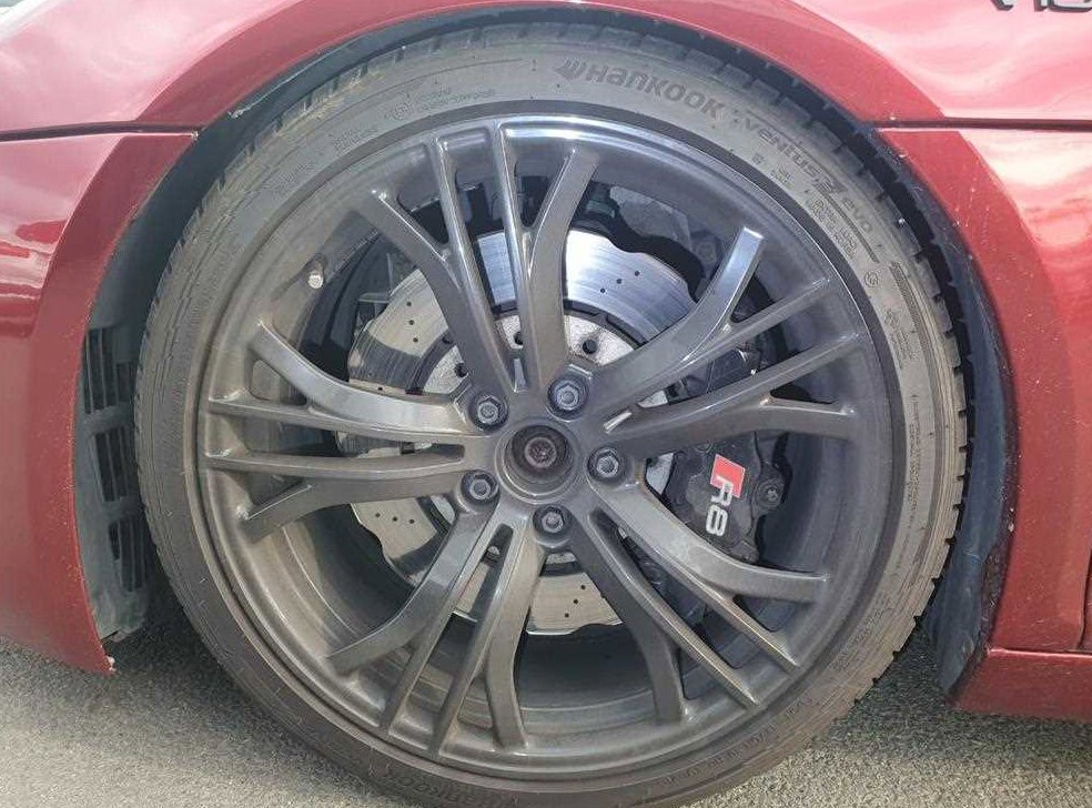 아우디 R8 5.2 V10 쿠페 사진 12