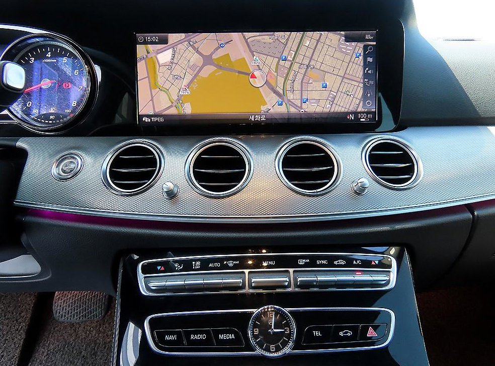 벤츠 E 클래스 E300 아방가르드 사진 13