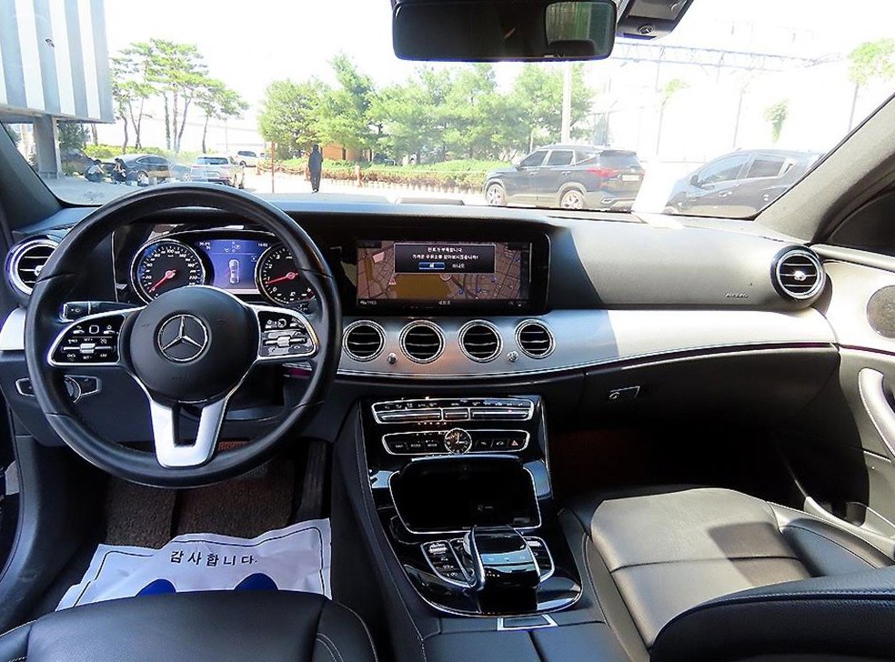 벤츠 E 클래스 E300 아방가르드 사진 7