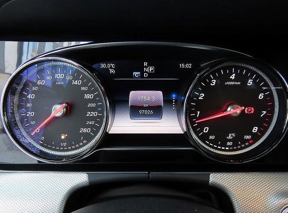 벤츠 E 클래스 E300 아방가르드 사진 9