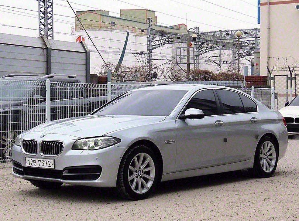 BMW 5시리즈 528i xDrive 사진 2