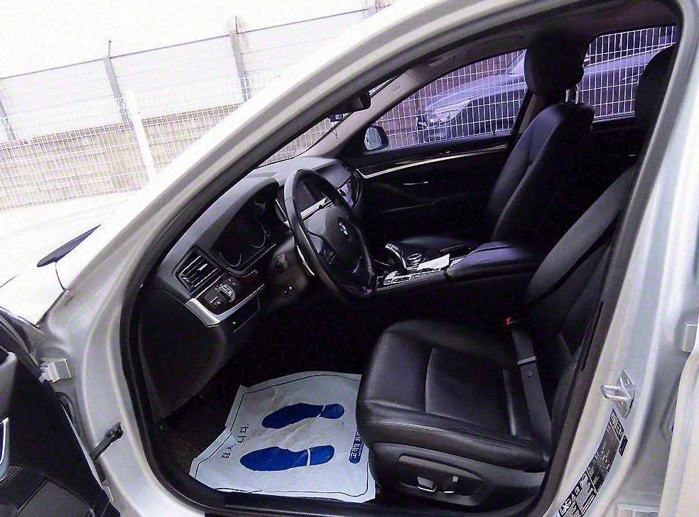 BMW 5시리즈 528i xDrive 사진 5