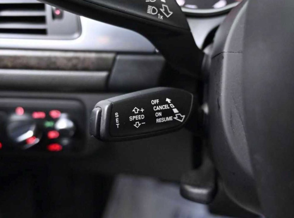 아우디 A6 40 TFSI 콰트로 사진 17