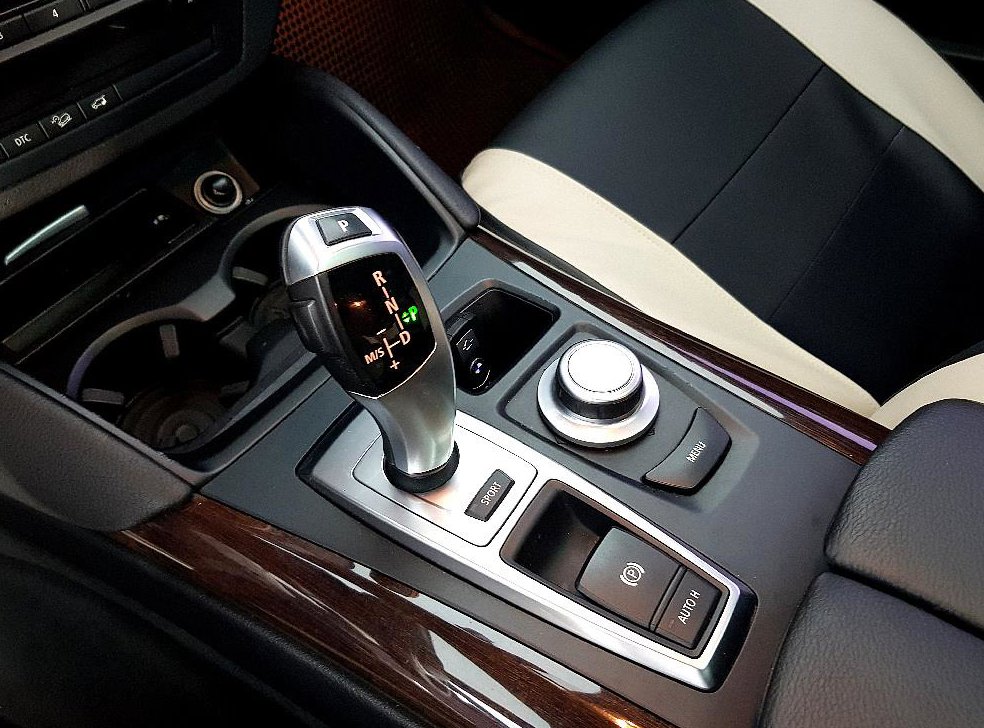 BMW X6 50 I 사진 12