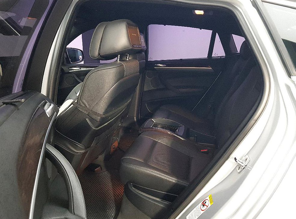 BMW X6 50 I 사진 9