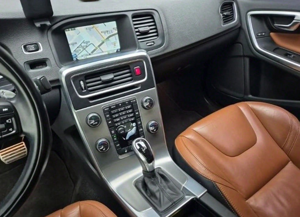 볼보 S60 T5 사진 10