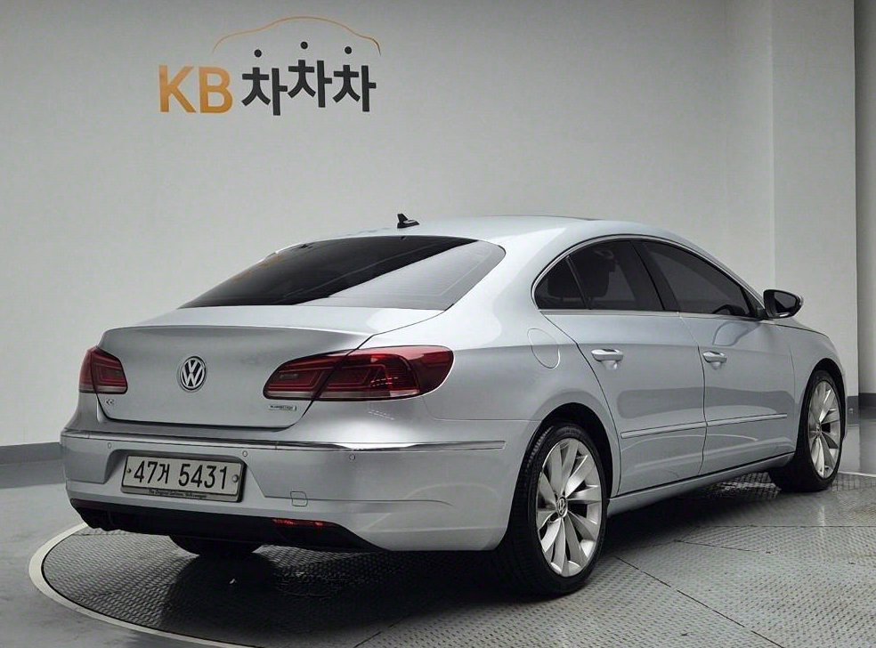 폭스바겐 CC 2.0 TDI 블루모션 사진 3