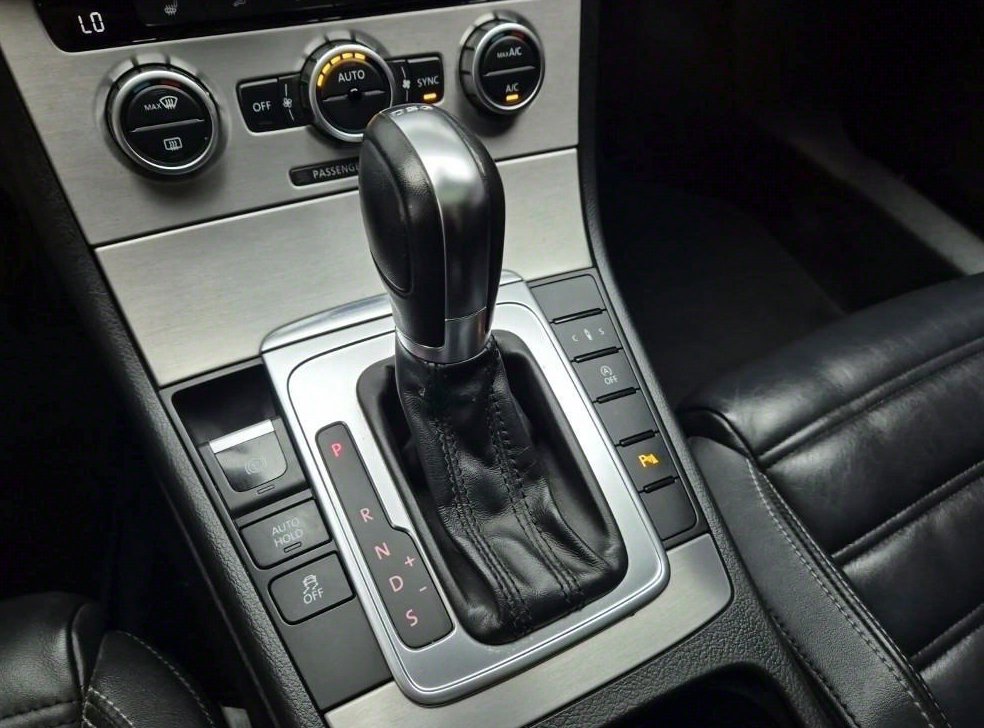 폭스바겐 CC 2.0 TDI 블루모션 사진 8