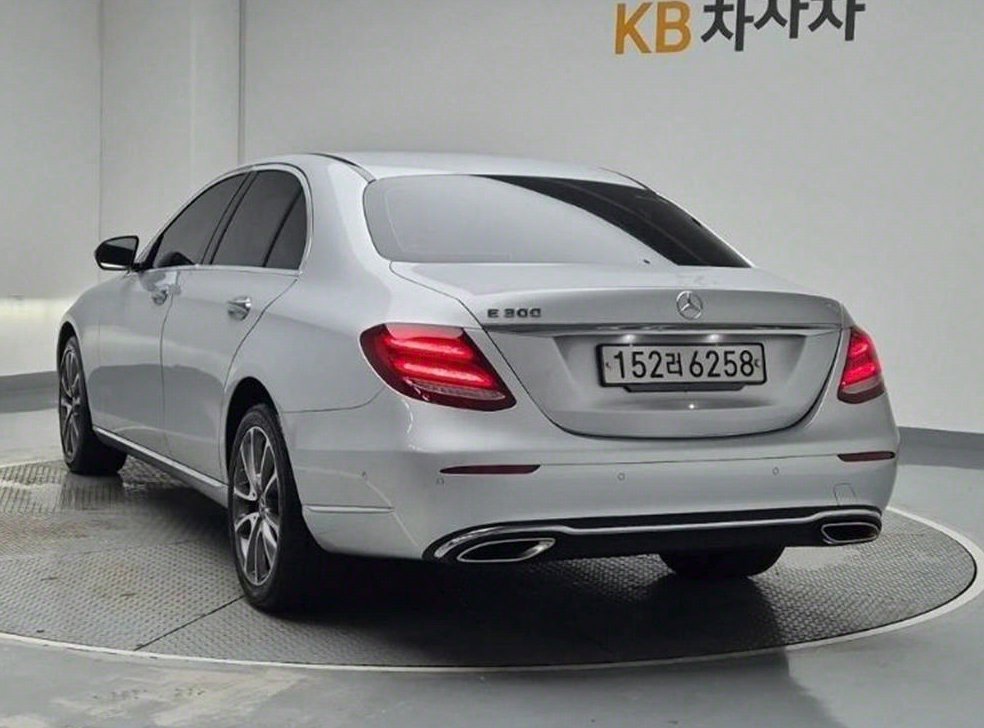 벤츠 E 클래스 E300 익스클루시브 스탠다드 사진 3