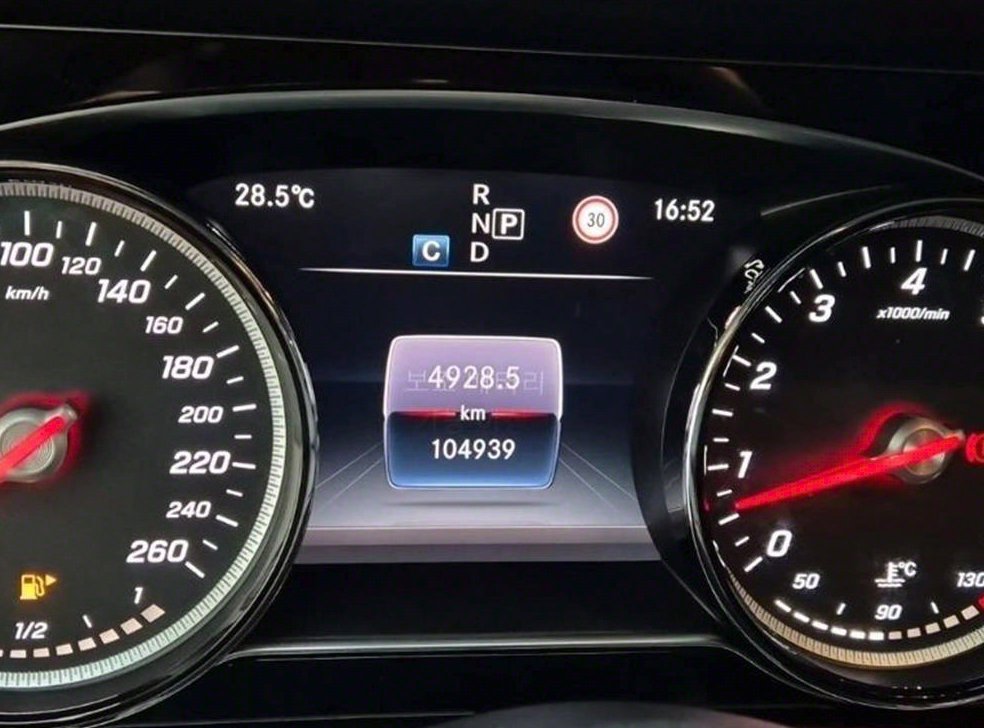벤츠 E 클래스 E300 익스클루시브 스탠다드 사진 6