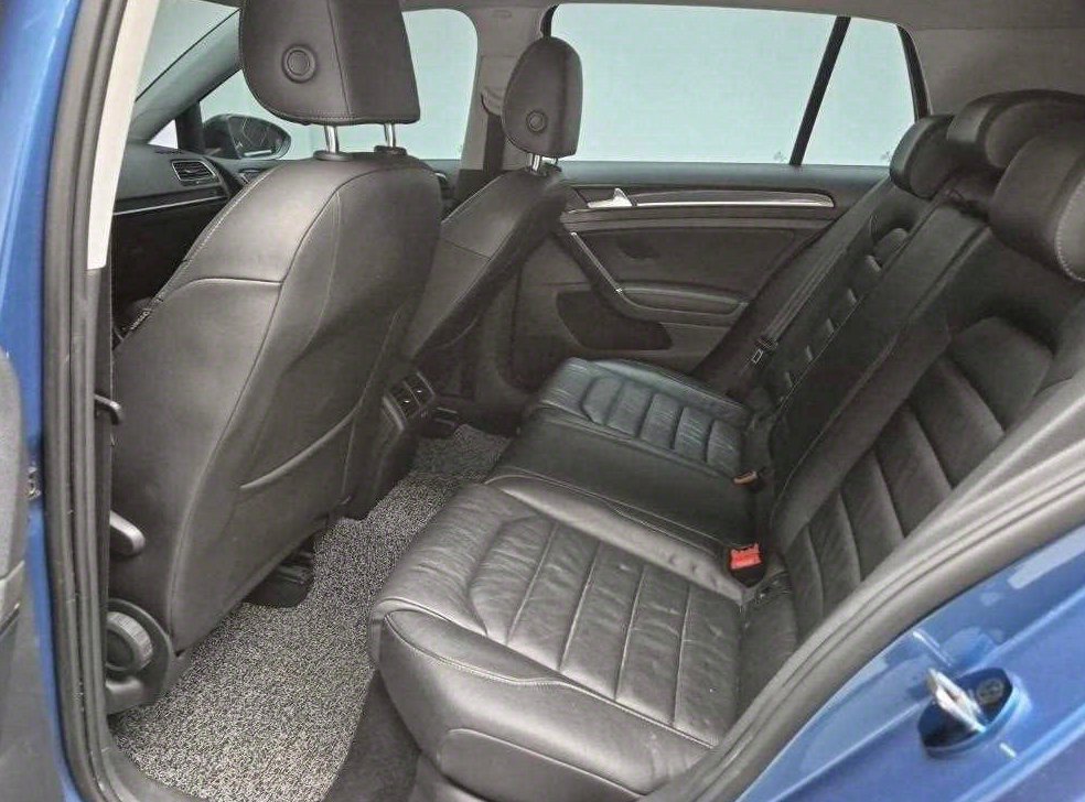 폭스바겐 골프 2.0 TDI 프리미엄 사진 12