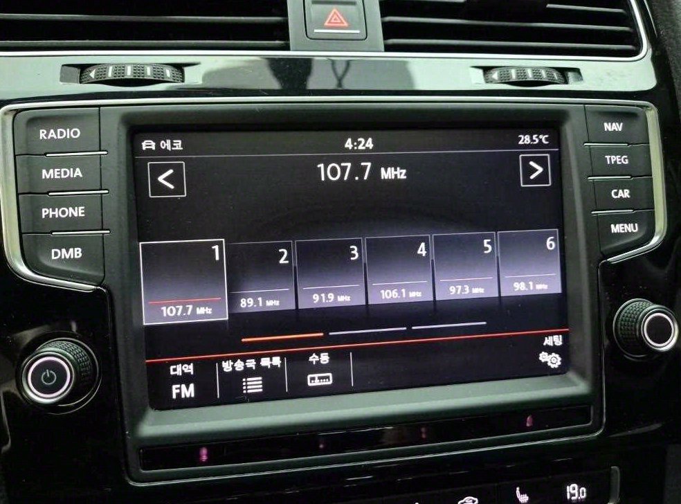 폭스바겐 골프 2.0 TDI 프리미엄 사진 14