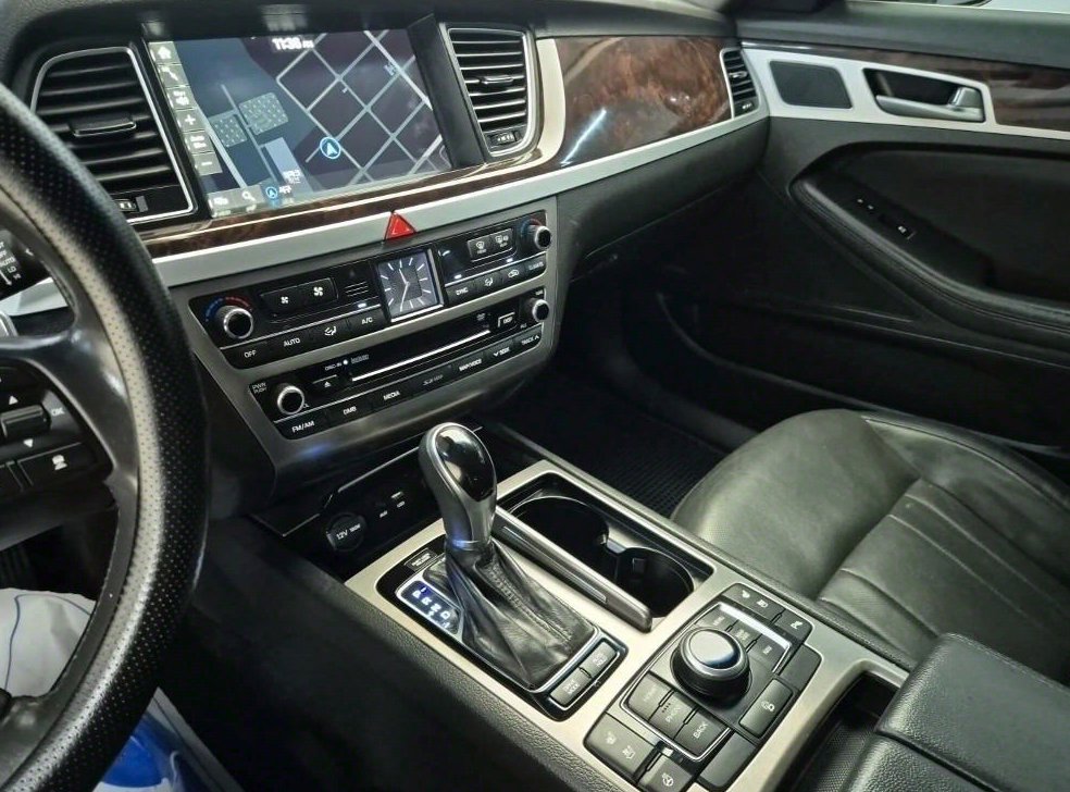 현대 제네시스 G330 프리미엄 AWD 사진 10