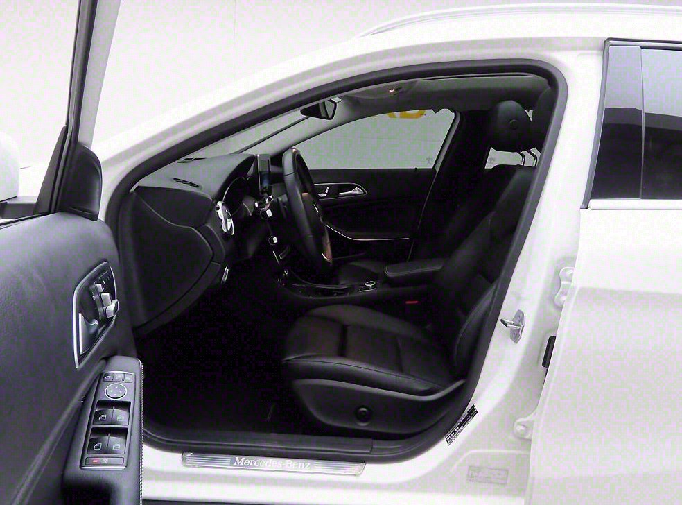 벤츠 GLA 클래스 GLA250 4MATIC 사진 13