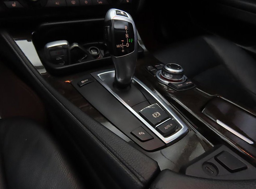 BMW 5시리즈 520d 사진 11