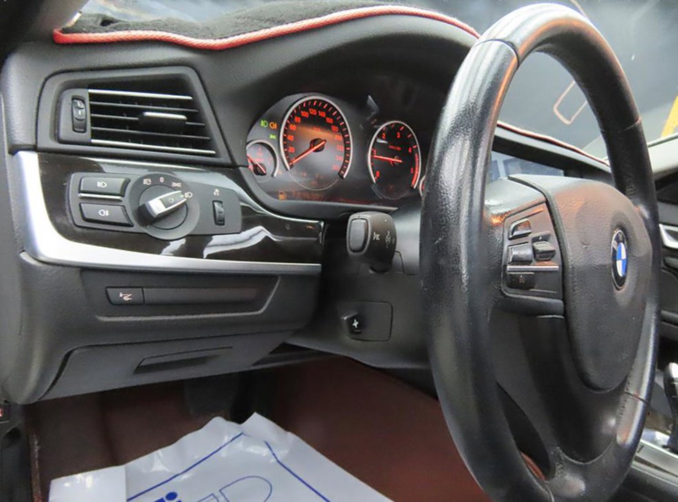 BMW 5시리즈 520d 사진 14
