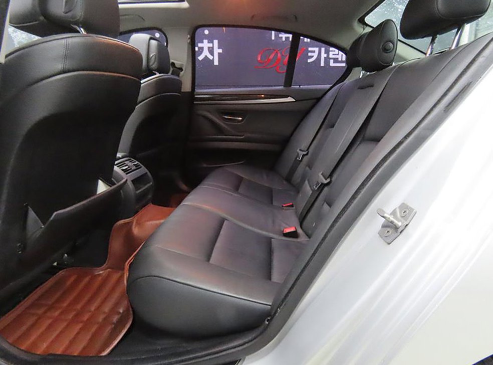 BMW 5시리즈 520d 사진 6