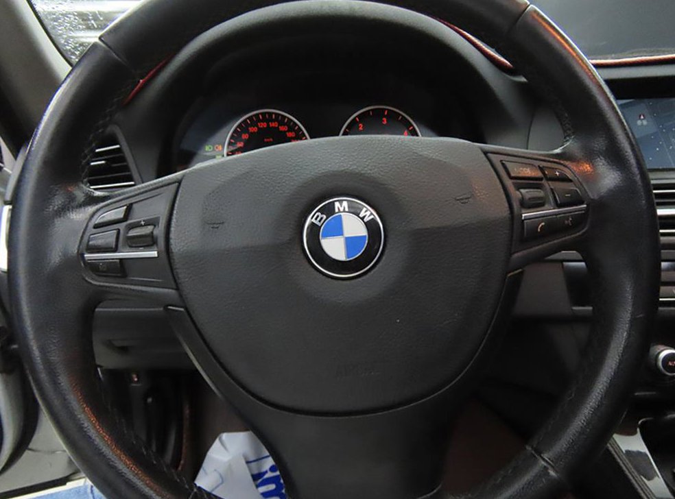 BMW 5시리즈 520d 사진 8