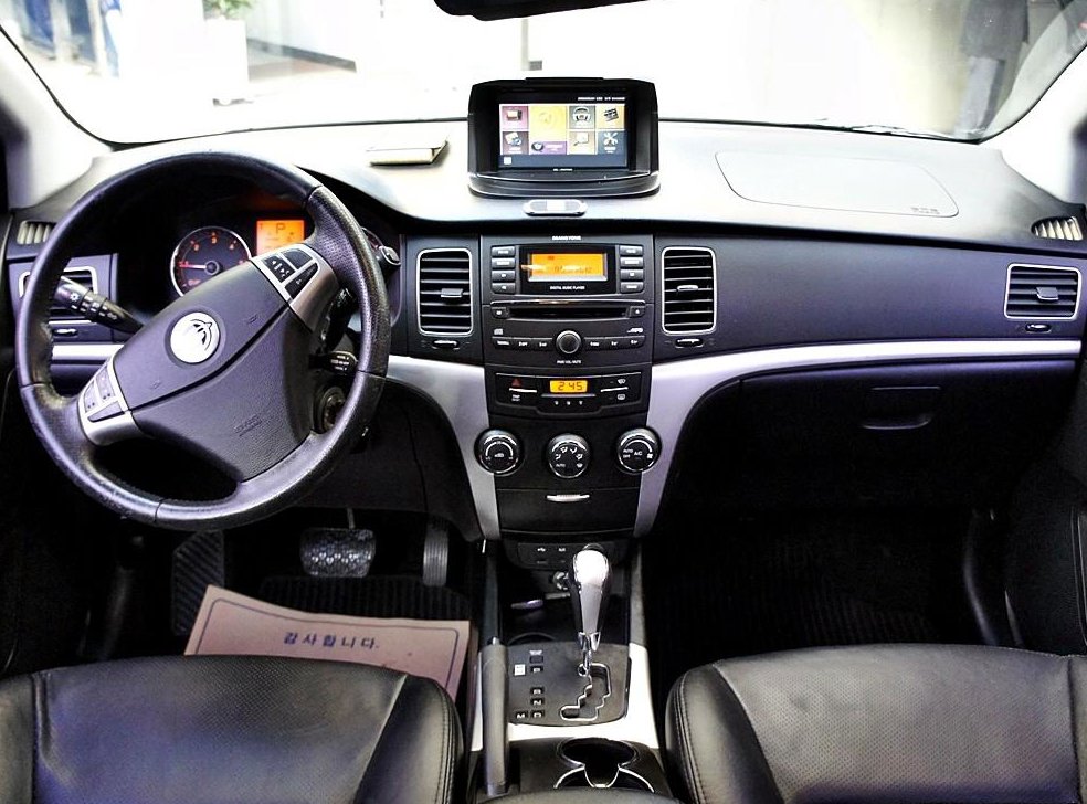 KG모빌리티(쌍용)  코란도 CLUBBY 2WD 사진 7