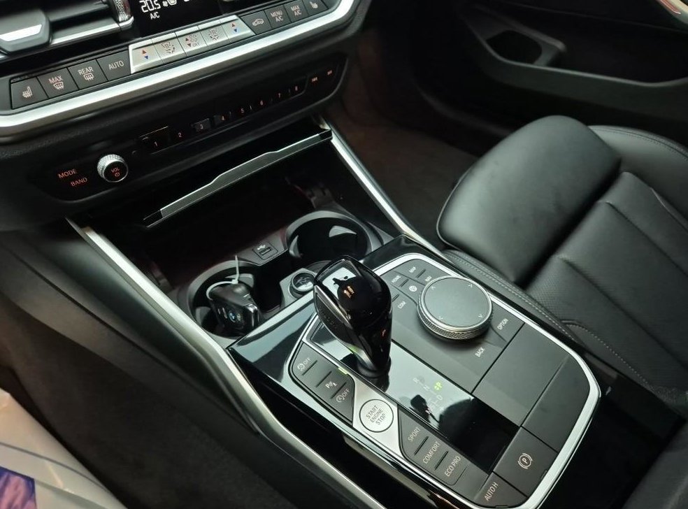 BMW 3시리즈 320i 사진 10
