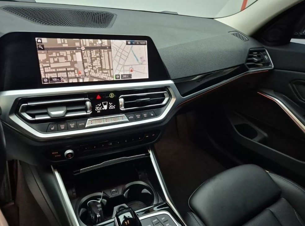 BMW 3시리즈 320i 사진 11