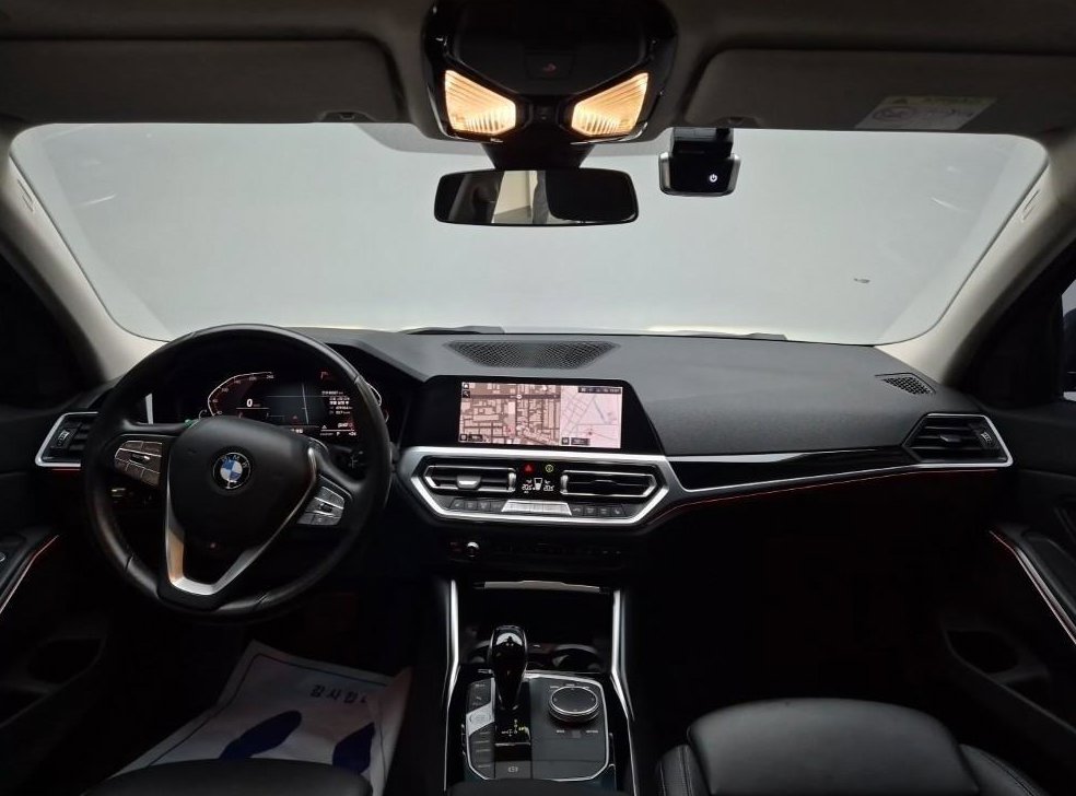 BMW 3시리즈 320i 사진 7