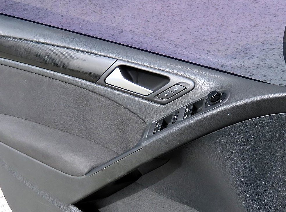 폭스바겐 골프 1.6 TDI 블루모션 사진 11