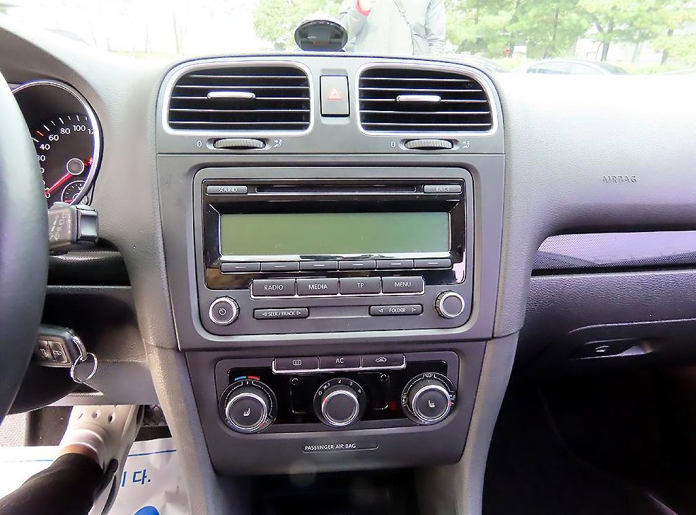 폭스바겐 골프 1.6 TDI 블루모션 사진 13