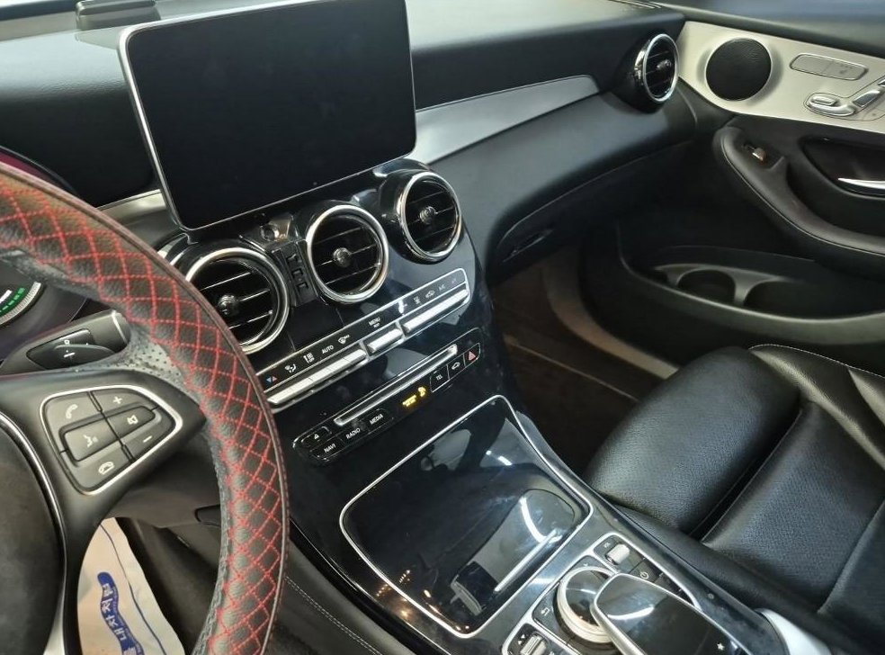 벤츠 GLC 클래스 GLC 350 e 4MATIC 사진 10