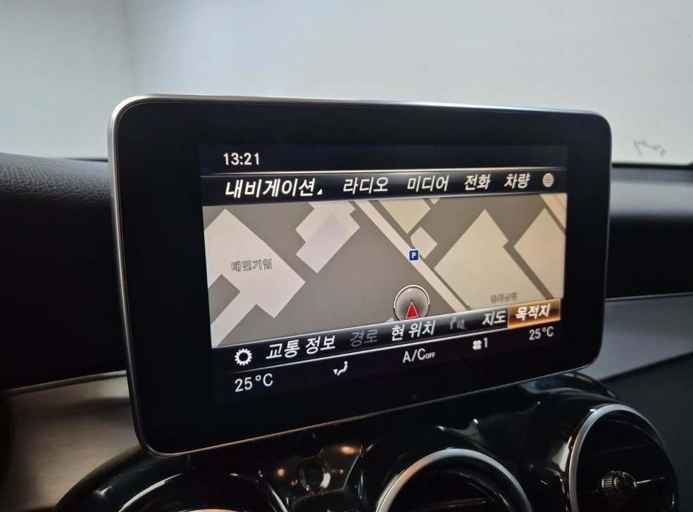 벤츠 GLC 클래스 GLC 350 e 4MATIC 사진 13