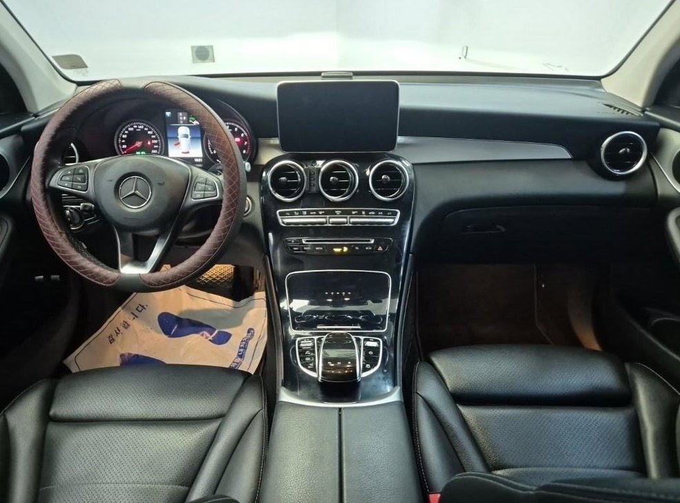 벤츠 GLC 클래스 GLC 350 e 4MATIC 사진 7